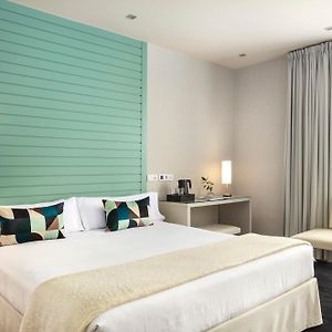 Urban Executive Room